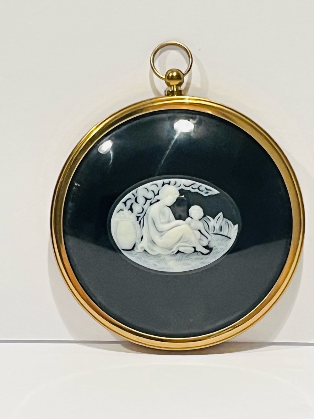 Vintage Mother & Child In Cameo From Miniature World of Peter Bates Wall Plaque